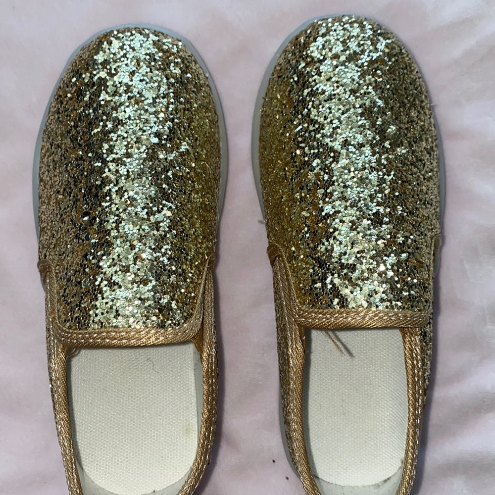 Slip-on sneakers